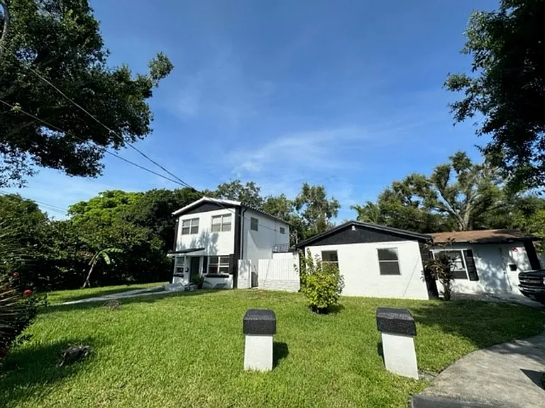 3315-3331 SW 15th Ave — Photo 7