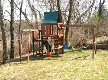 2nd image of 729 Kewanna Ave