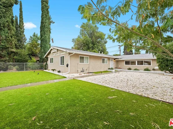 23830 Vanowen St, West Hills, CA 91307