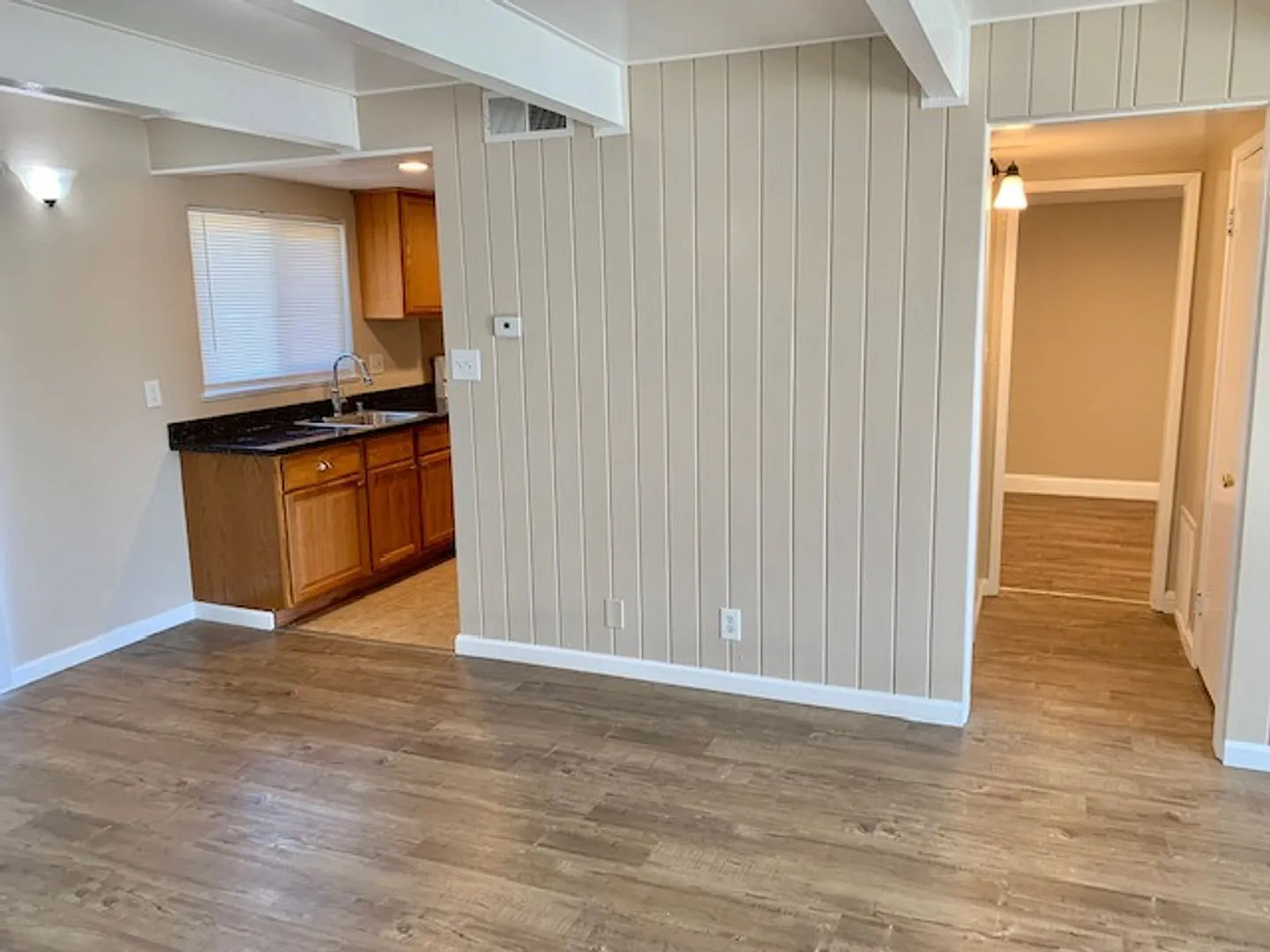 4 Bed 1.5 Bath House In Richmond -- Available Now !! — Photo 4