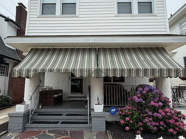 18 S Washington Ave, Ventnor, NJ 08406