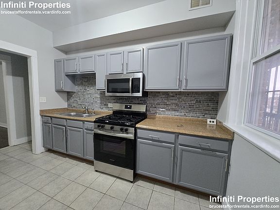 5th image of 6812 S Cornell Ave #3S