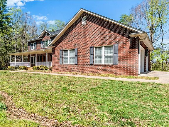 3rd image of 1381 Foster Payne Road
