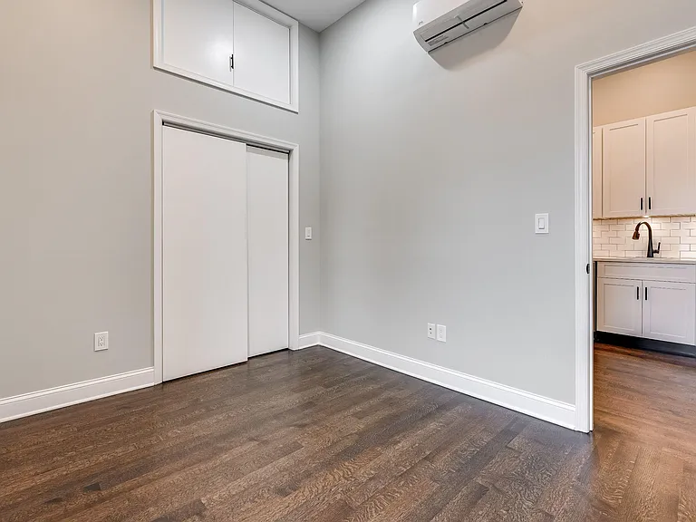 130 W Side Ave #1 — Photo 12