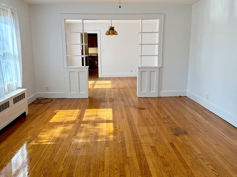 232 Riverside Dr — Photo 11