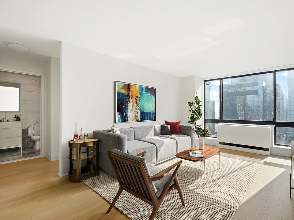 1st image of 1 Columbus Pl APT S34h