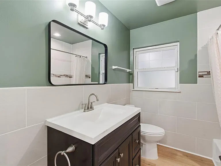 327 Sunny Ln — Photo 18