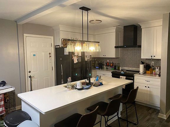 4th image of 4864 Kennebeck Ave