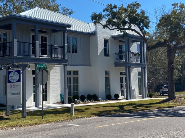 118 Menge Ave Unit C