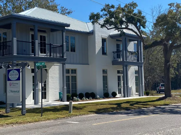 118 Menge Ave Unit C, Pass Christian, MS 39571