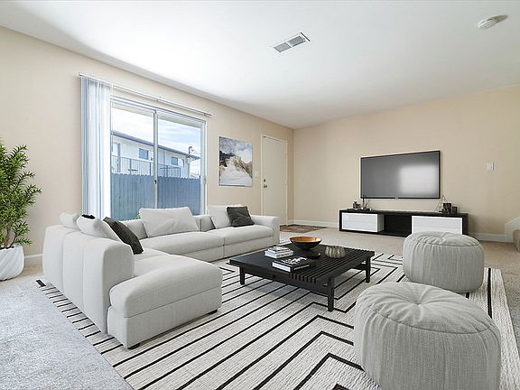 5th image of 2341 Daphne Pl #12337