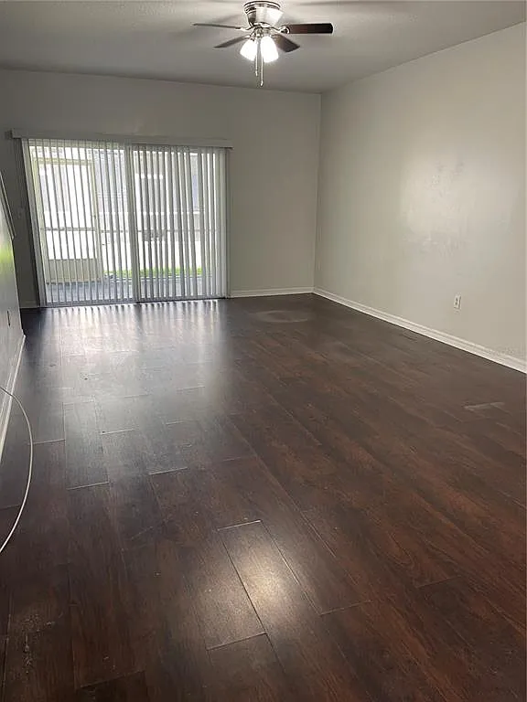 2 bed, 2.5 bath, 1606 sqft, $1,700 — Photo 3