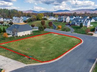 112 Compass Dr #12, Waynesboro, VA 22980