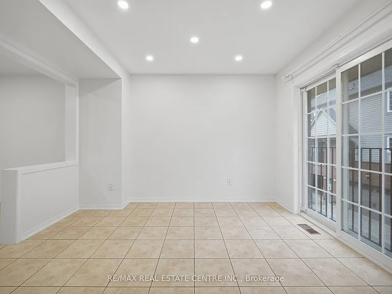 2360 Parkhaven Blvd #10 — Photo 13