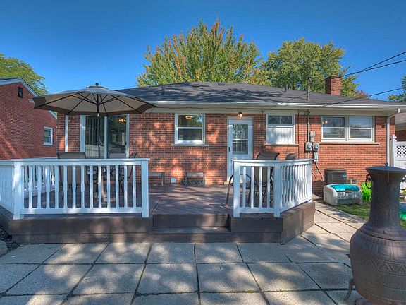 5th image of 22930 Colony St