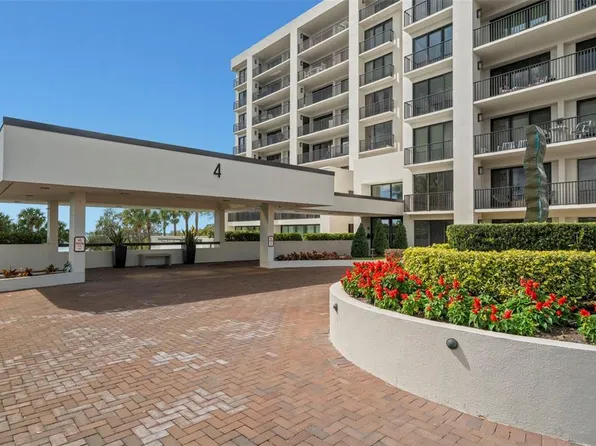 4 Belleview Blvd APT 108, Belleair, FL 33756