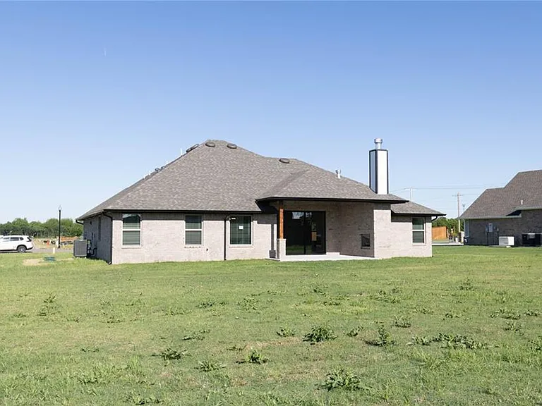 12008 Spear St — Photo 17