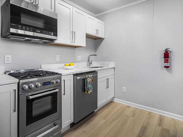 104 Harvard Pl — Photo 181