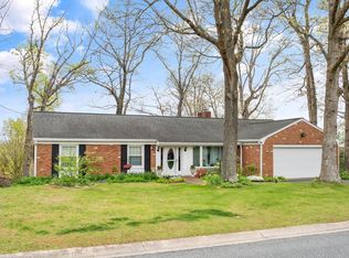 1194 Pinehurst Rd, Staunton, VA 24401