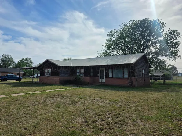 1303 N 17th St, Memphis, TX 79245