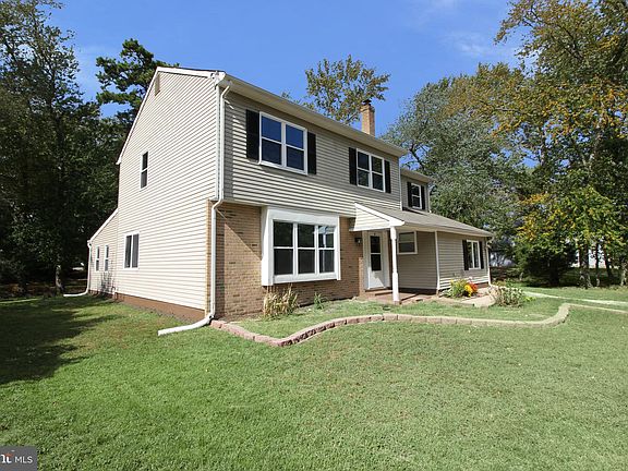 4th image of 81 Lakeside Dr