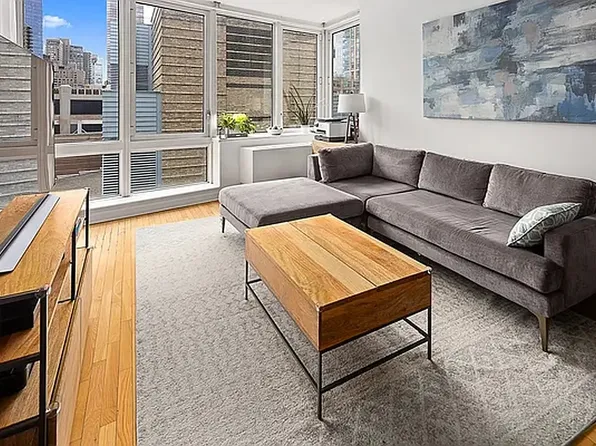 120 Riverside Boulevard image 1 of 8