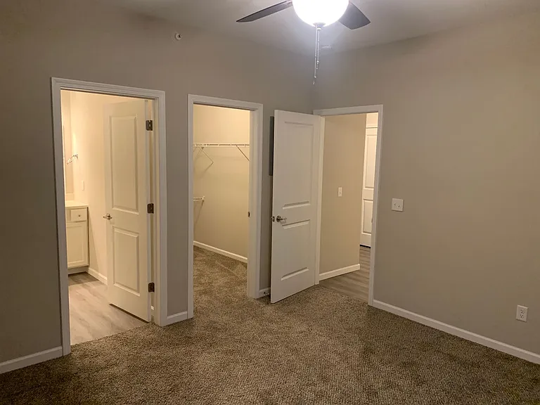 Cypress Ridge Apartments — Photo 25