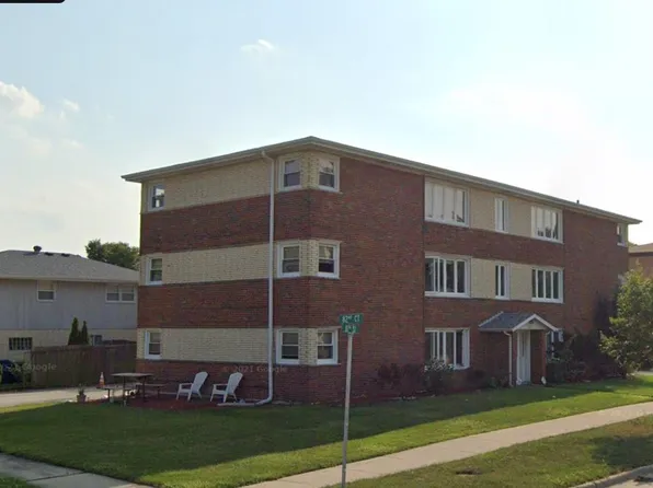 8700 S 82nd Ct APT 1E, Hickory Hills, IL 60457