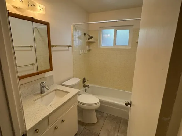 1604 W Rumble Rd, Modesto, CA 95350