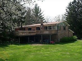 737 Bloomer Rd, Rochester, MI 48307