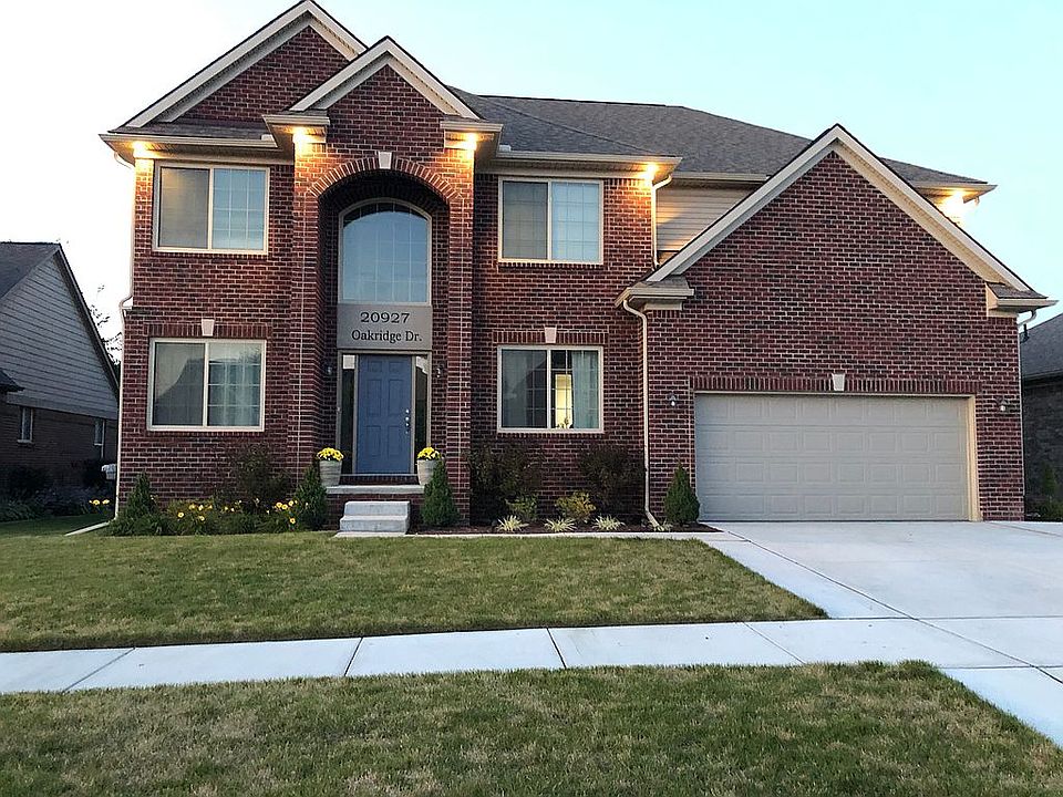 1st image of 20927 Oakridge Dr