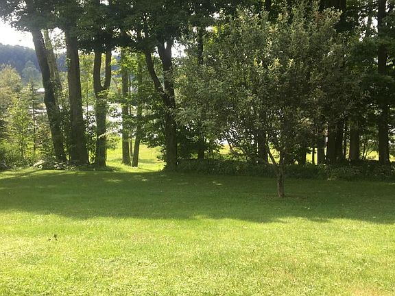 2nd image of 231 Lake Shore Dr