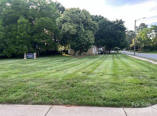 120 S Hoskins Rd, Charlotte, NC 28208