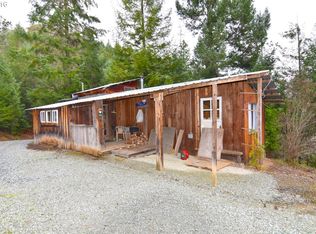 3786 Days Creek Rd, Days Creek, OR 97429