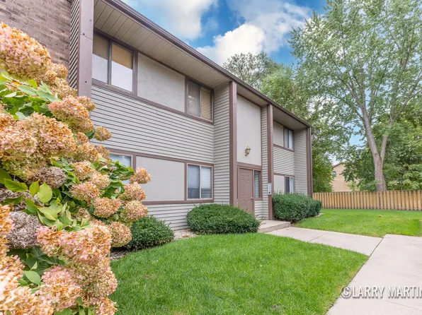 3222 Arrowhead Arms Ct SW, Grandville, MI 49418