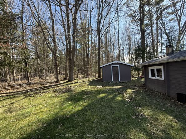 460 Wellington St, Gravenhurst, ON P1P 1A5