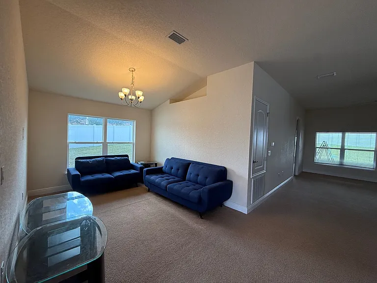 585 W Runyon Loop — Photo 16