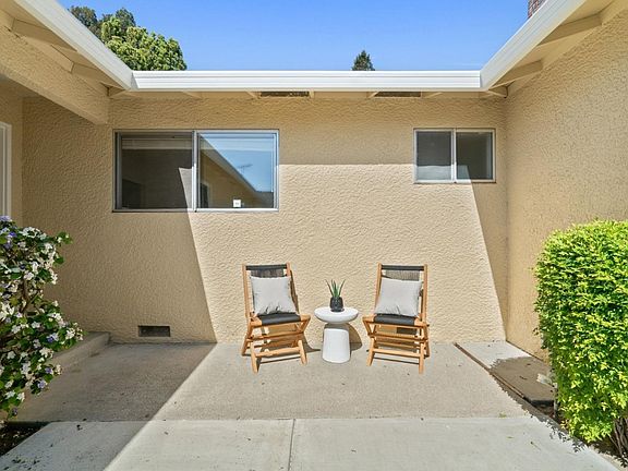 4th image of 747-749 Rainbow Dr