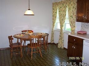 2nd image of 2156 Dawn Pl