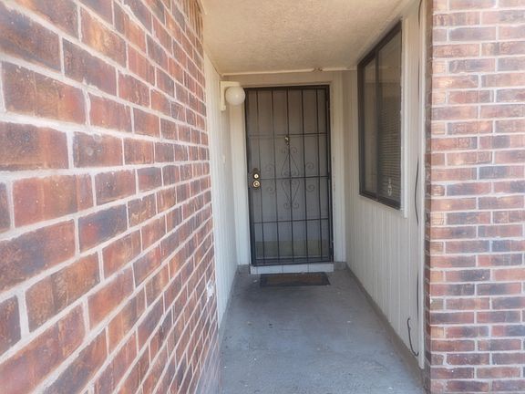 2nd image of 7659 Medano Dr