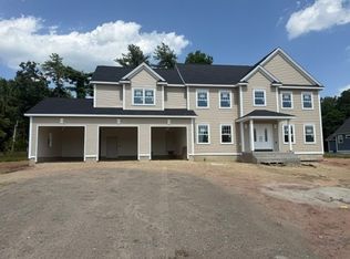 10-10A Happy Acres Ln, East Longmeadow, MA 01028