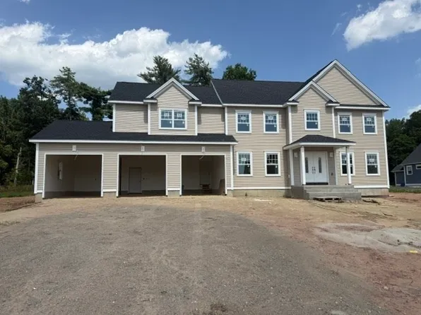 10-10A Happy Acres Ln, East Longmeadow, MA 01028