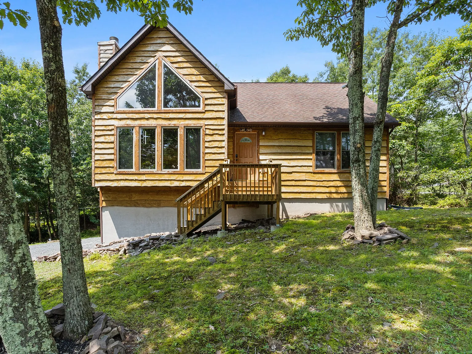 3 bed, 2300 sqft, $3,000 — Photo 4