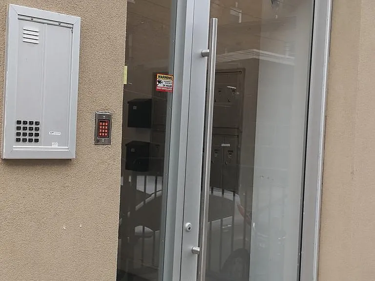 1020 Hamilton St #4 — Photo 3