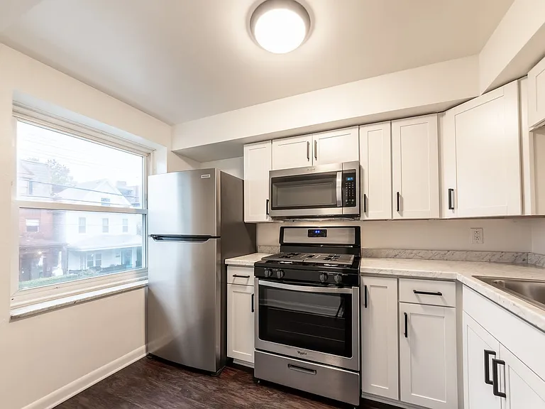 31 - 601 E Warrington — Photo 19