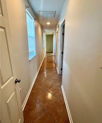 4th image of 3148 N Prieur St