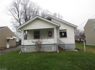 1289 Hulett Ave, Eastlake, OH 44095