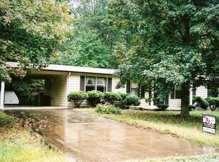 105 Runnymede Rd, Crossville, TN 38558