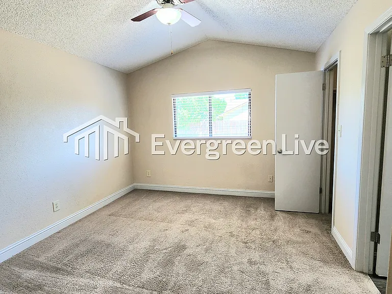 2324 Santo Domingo Ct — Photo 13