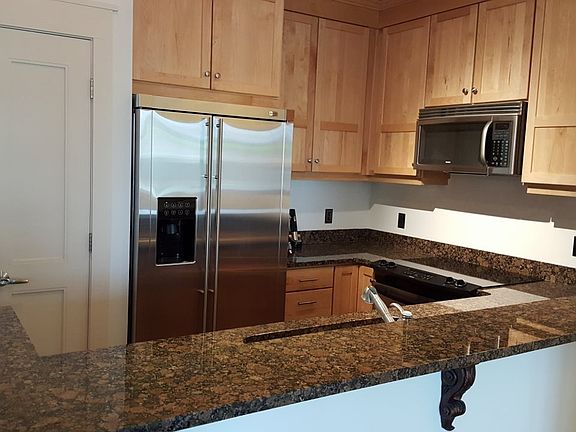 4th image of 155 Riverplace Unit 405